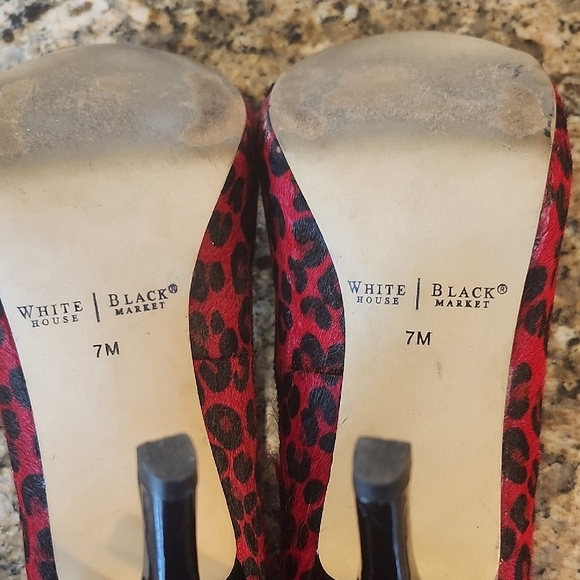 White‎ House Black Market Red and Black Heels with Leopard Print - Picture 5 of 6